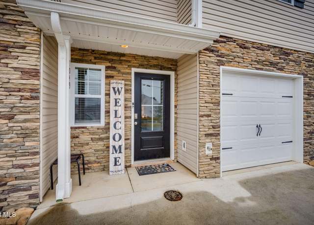Property at 1049 Hammett Rd Rd #2, Johnson City, TN 37615, 3 beds, 2.5 baths