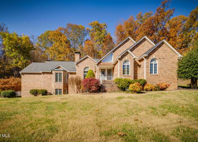 Property at 246 Worthington Dr, Kingsport, TN 37663, 6 beds, 5.5 baths