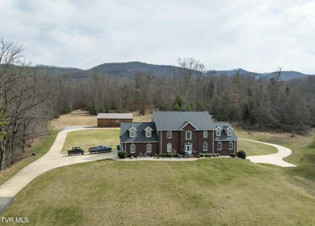 Property at 1486 Dry Creek Rd, Elizabethton, TN 37643, 7 beds, 4.5 baths