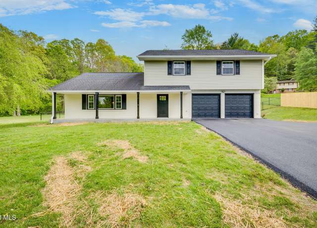 Property at 5805 Cochise Trl, Kingsport, TN 37664, 3 beds, 2.5 baths