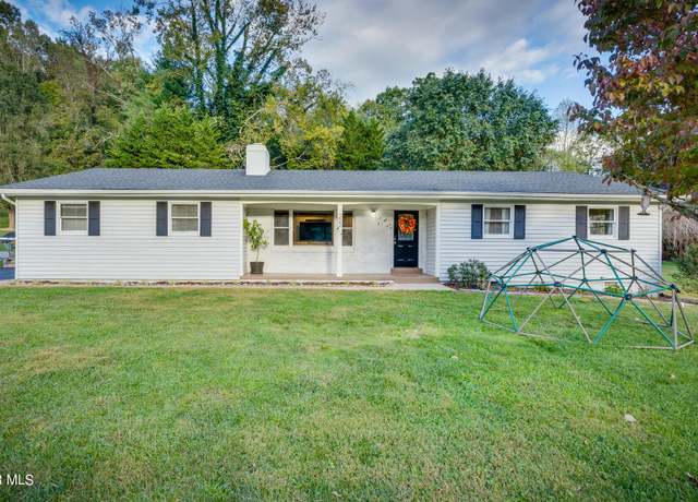 Property at 333 Boone Lake Cir, Bluff City, TN 37618, 3 beds, 2 baths