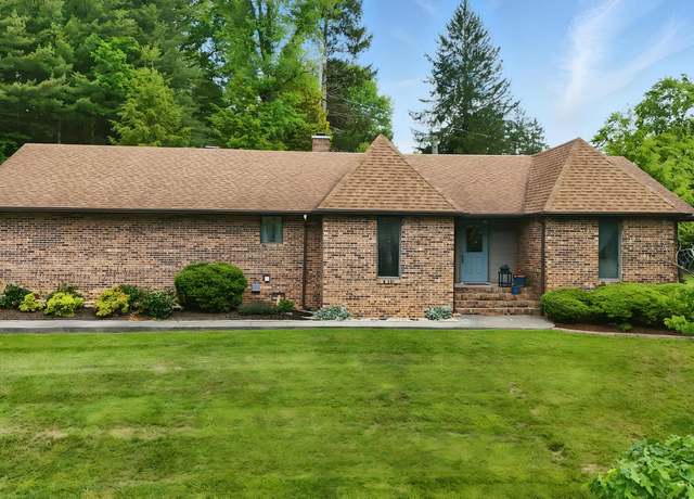 Property at 512 Wheatley Ave, Wise, VA 24293, 3 beds, 2 baths