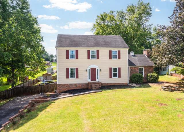 Property at 1420 Ruthbrooke Dr, Mount Carmel, TN 37645, 4 beds, 2.5 baths