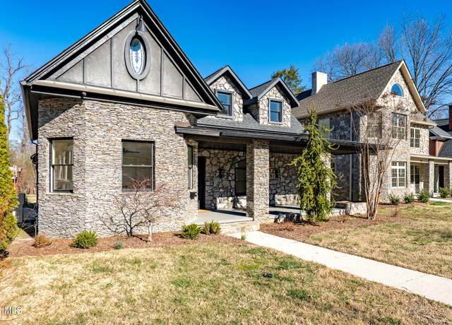 Property at 112 Chestnut St, Johnson City, TN 37604, 3 beds, 3 baths
