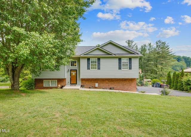 Property at 5821 Seneca Dr, Kingsport, TN 37664, 3 beds, 2.5 baths