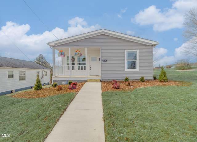 Property at 830 Fairview Ave, Kingsport, TN 37660, 3 beds, 2 baths
