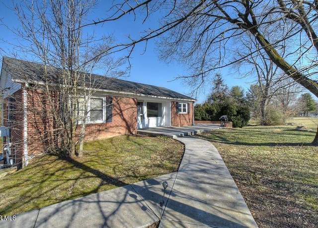 Property at 329 Old Stage Trl, Bristol, TN 37620, 5 beds, 2 baths