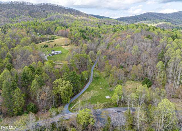 Property at 513 Beadwood Ln, Damascus, VA 24236