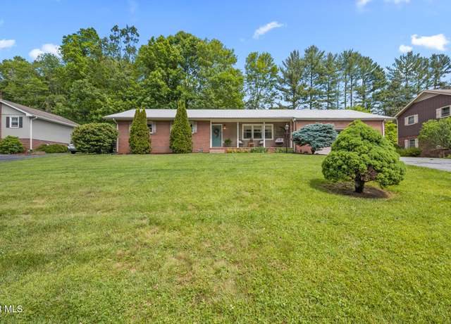 Property at 7447 Pin Oak Cir, Bristol, VA 24202, 4 beds, 2.5 baths