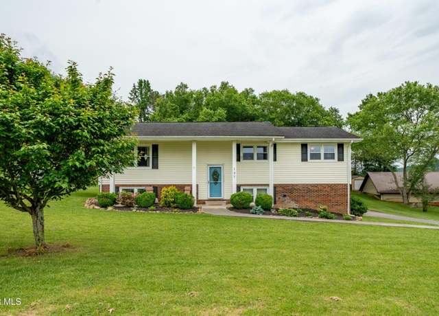 Property at 137 Highland Rd, Jonesborough, TN 37659, 3 beds, 2.5 baths