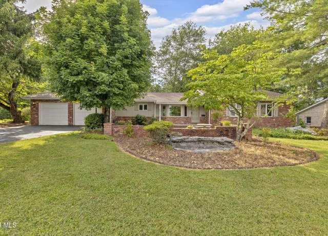 Property at 700 Sharon Dr, Johnson City, TN 37604, 4 beds, 2.5 baths