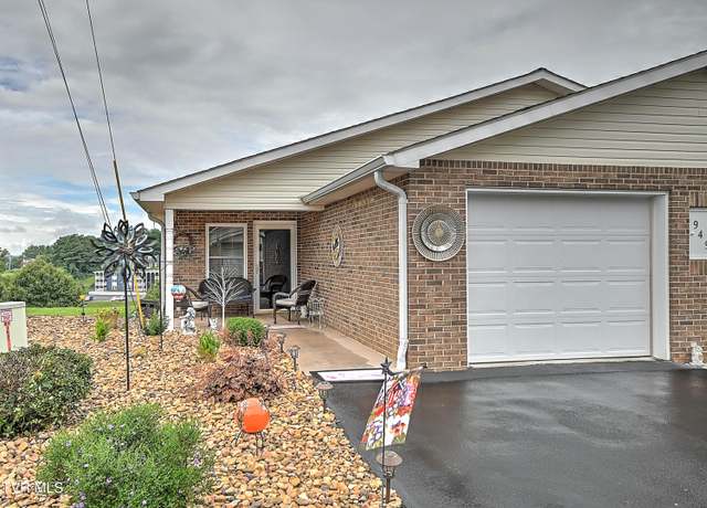 Property at 949 Cornerstone Ct, Kingsport, TN 37660, 2 beds, 2 baths