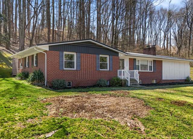 Property at 1556 Shawnee Ave, Big Stone Gap, VA 24219, 3 beds, 2 baths