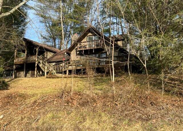 Property at 111 Seehorn Ln, Mountain City, TN 37683, 3 beds, 2 baths