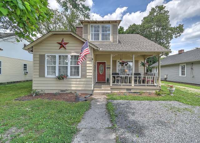 Property at 1386 Center St, Kingsport, TN 37664, 3 beds, 1.5 baths