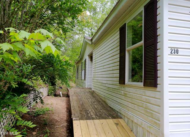 Property at 230 Ridge Rd, Weber City, VA 24290, 3 beds, 2 baths