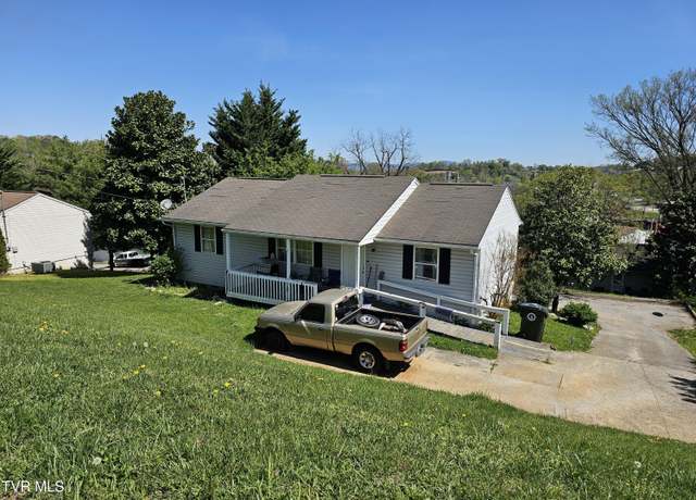 Property at 1027 Penny Ln, Morristown, TN 37814, 3 beds, 1 bath