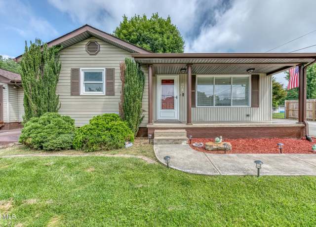 Property at 605 Dickerson St, Kingsport, TN 37665, 3 beds, 2 baths