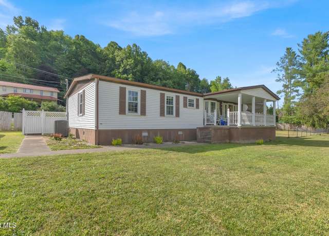 Property at 708 Gilliam St, Wise, VA 24293, 3 beds, 2 baths