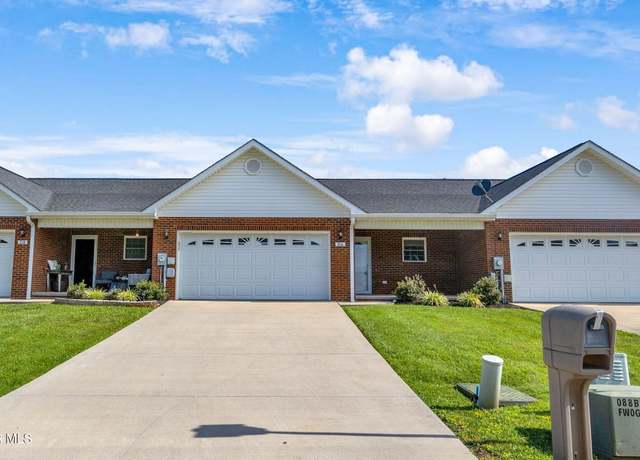 Property at 216 Planters Row #216, Greeneville, TN 37745, 2 beds, 2 baths