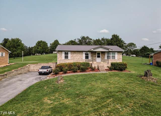 Property at 427 Britton Ave, Greeneville, TN 37743, 3 beds, 2 baths