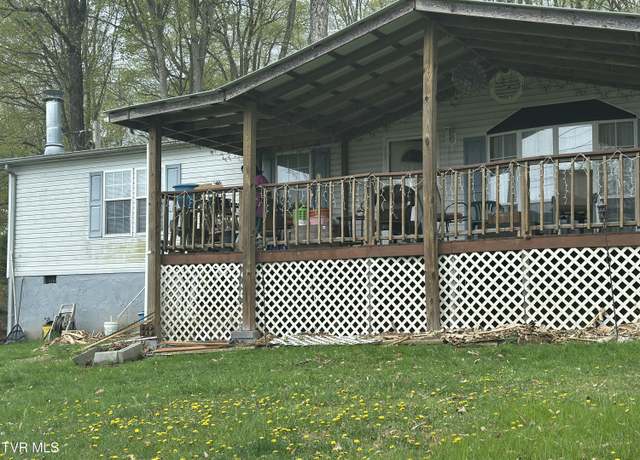 Property at 674 Ridge Dr, Piney Flats, TN 37686, 3 beds, 2.5 baths