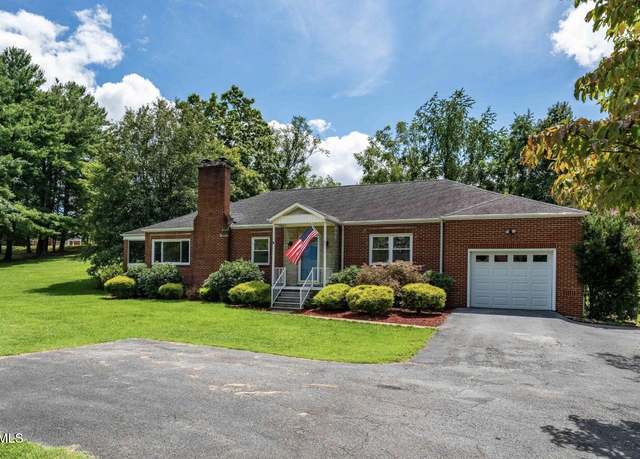Property at 512 Carters Valley Rd, Kingsport, TN 37665, 3 beds, 2 baths