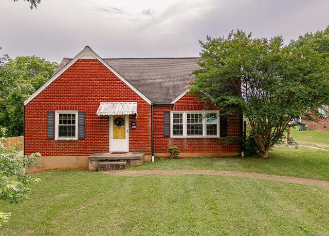 Property at 1024 Sharondale Ave, Kingsport, TN 37660, 3 beds, 1 bath