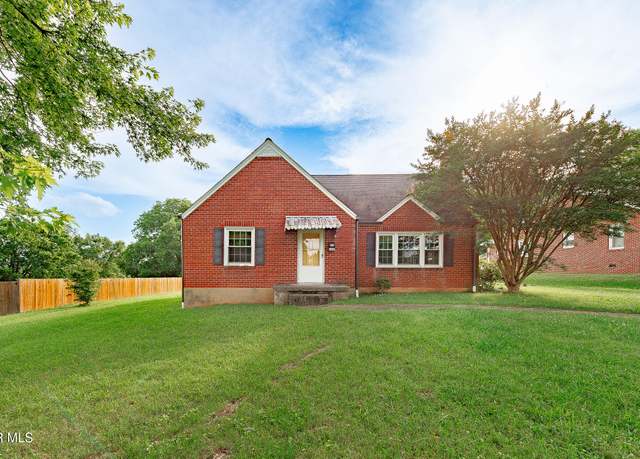 Property at 1024 Sharondale Ave, Kingsport, TN 37660, 3 beds, 1 bath