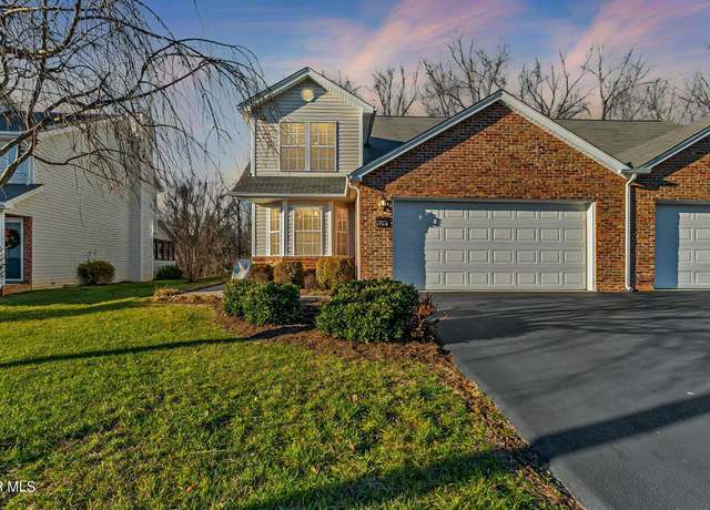 Property at 172 Robinson Walk Unit B, Bristol, TN 37620, 3 beds, 2.5 baths
