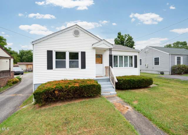 Property at 2505 Broad St, Bristol, TN 37620, 2 beds, 1 bath