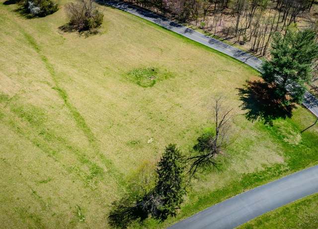 Property at 575 Sugar Hollow Rd, Piney Flats, TN 37686