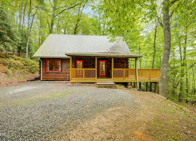 Property at 2547 Callalantee Dr, Mountain City, TN 37683, 3 beds, 2 baths