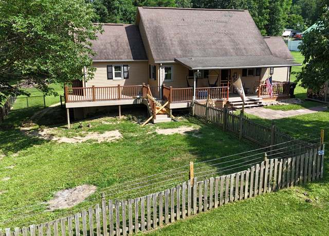 Property at 133 Deacon Creek Rd, Erwin, TN 37650, 3 beds, 1 bath