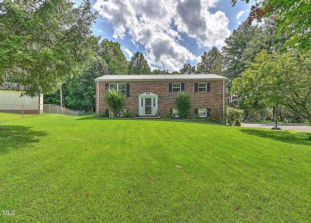 Property at 116 Regency Dr, Rogersville, TN 37857, 3 beds, 2 baths