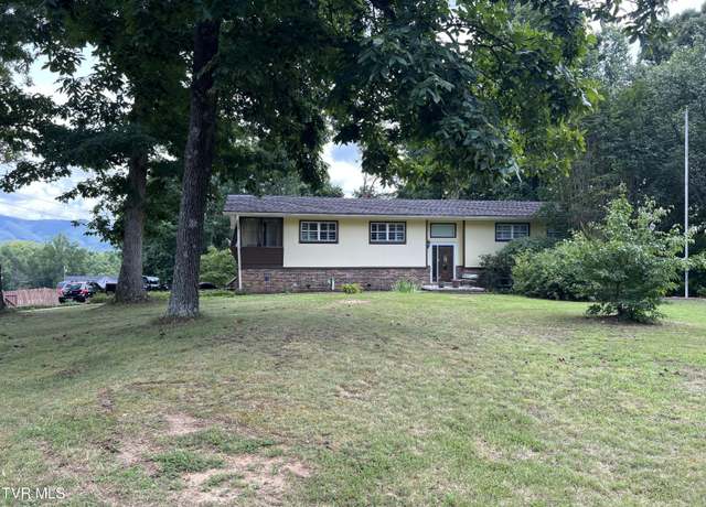 Property at 435 Matson Rd, Jonesborough, TN 37659, 5 beds, 3 baths