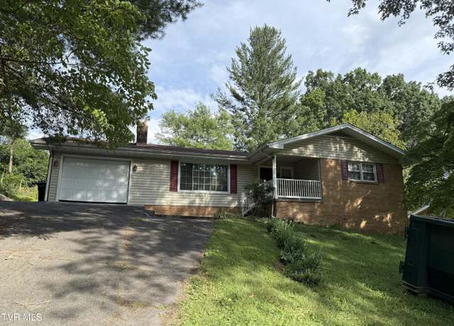 Property at 195 Pineview Dr, Bristol, VA 24201, 3 beds, 2 baths