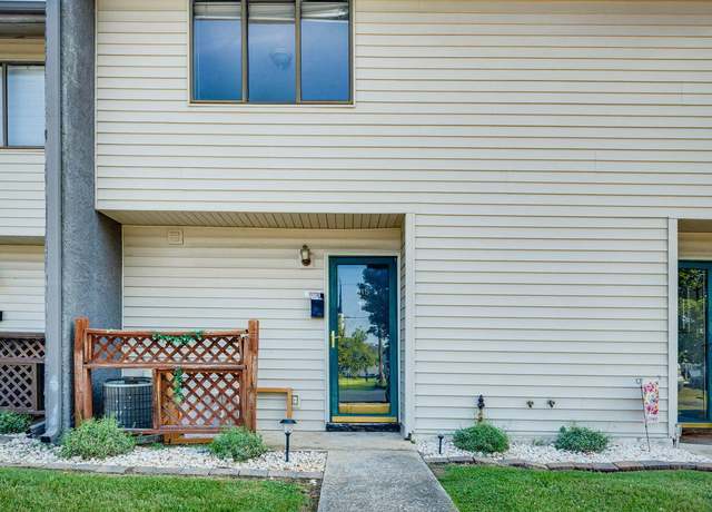Property at 815 7th St #815, Bristol, TN 37620, 2 beds, 1.5 baths