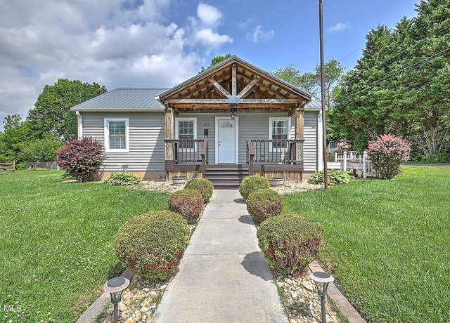 Property at 1401 Burgie St, Elizabethton, TN 37643, 3 beds, 2 baths