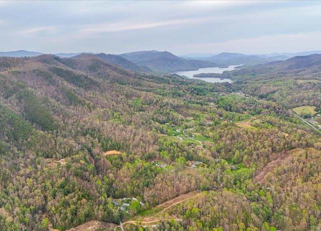 Property at 110 Kings Cove Rd, Hampton, TN 37658