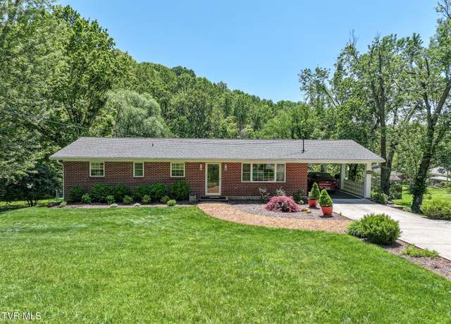 Property at 2004 Old Tusculum Rd, Greeneville, TN 37745, 4 beds, 2.5 baths