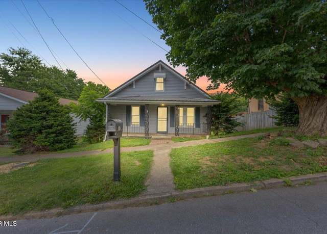 Property at 806 Tipton St, Elizabethton, TN 37643, 2 beds, 1 bath