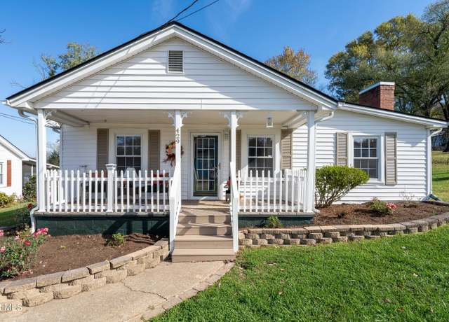 Property at 429 Hooven St, Kingsport, TN 37664, 3 beds, 1 bath