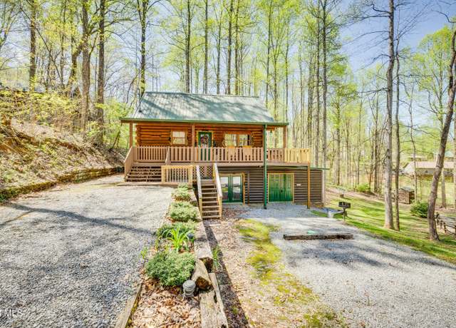Property at 3444 Manis Rd, Sevierville, TN 37862, 2 beds, 2 baths