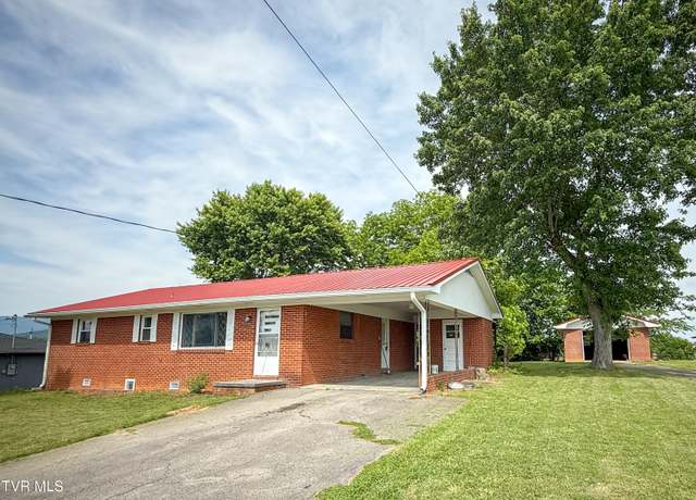 Property at 749 Hiwassee St, Newport, TN 37821, 3 beds, 1 bath