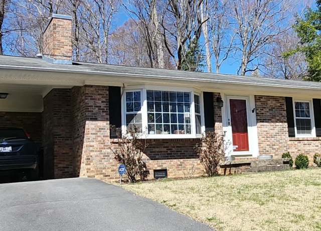 Property at 2816 Antioch Rd, Johnson City, TN 37604, 3 beds, 1.5 baths
