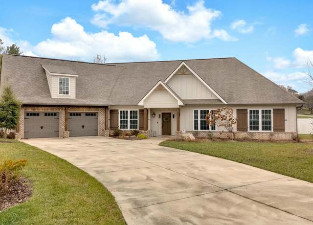 Property at 3 Celebration Ct, Johnson City, TN 37601, 4 beds, 2.5 baths