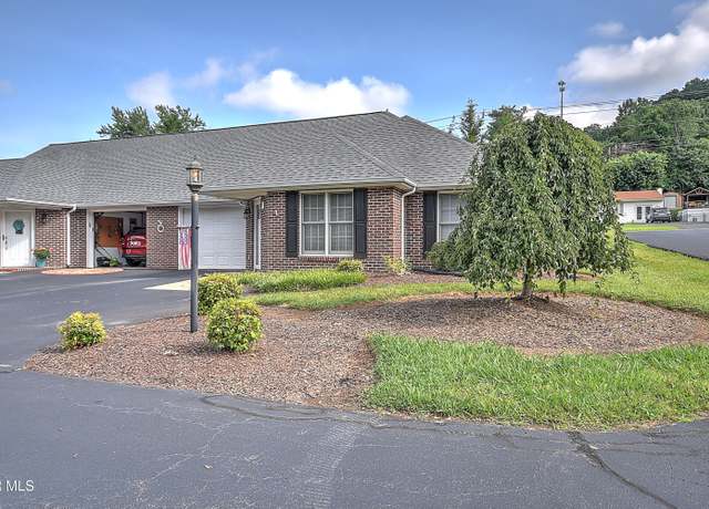 Property at 2425 Lakeview Dr #1, Johnson City, TN 37601, 2 beds, 2 baths