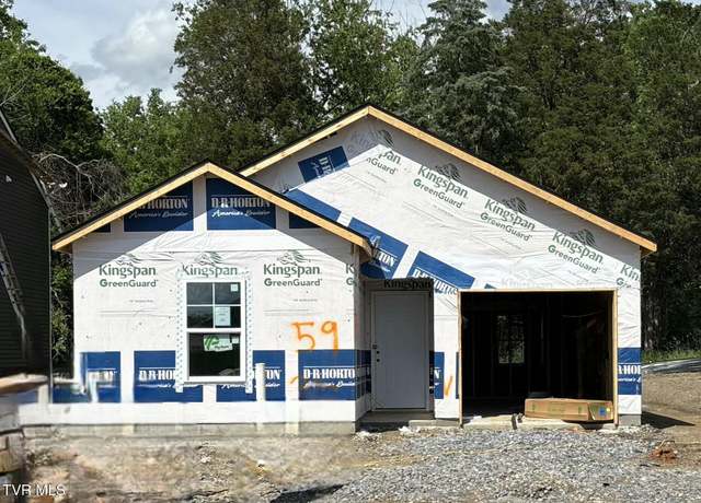 Property at 392 Arrowhead Drive Dr, Johnson City, TN 37601, 3 beds, 2 baths