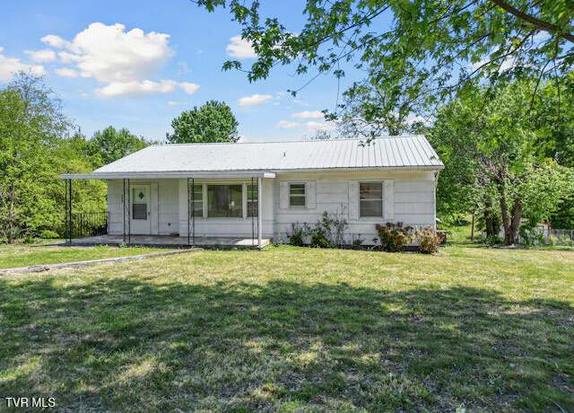 Property at 4255 Newport Hwy, Greeneville, TN 37743, 3 beds, 1 bath